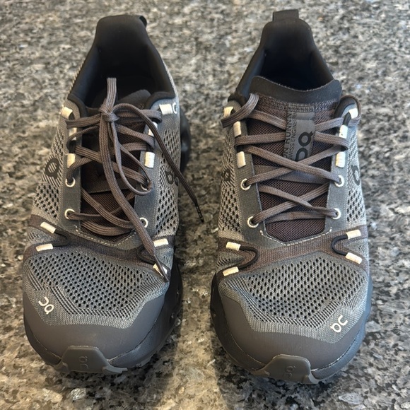 On Running Other - ON CLOUDSURFER TRAIL.

On Running Gray Athletic Trail Shoes with Mesh Upper